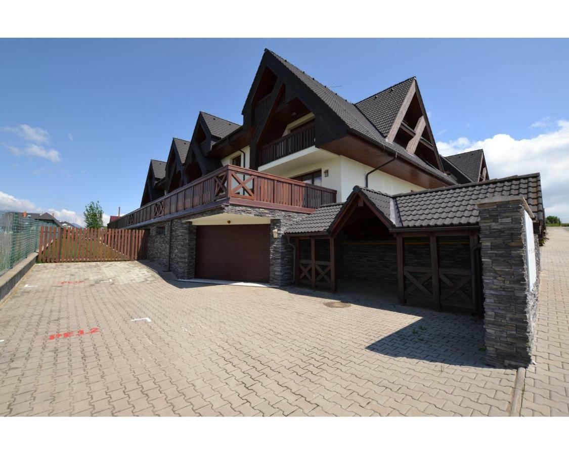 Ella Apartment Велка Ломница Екстериор снимка