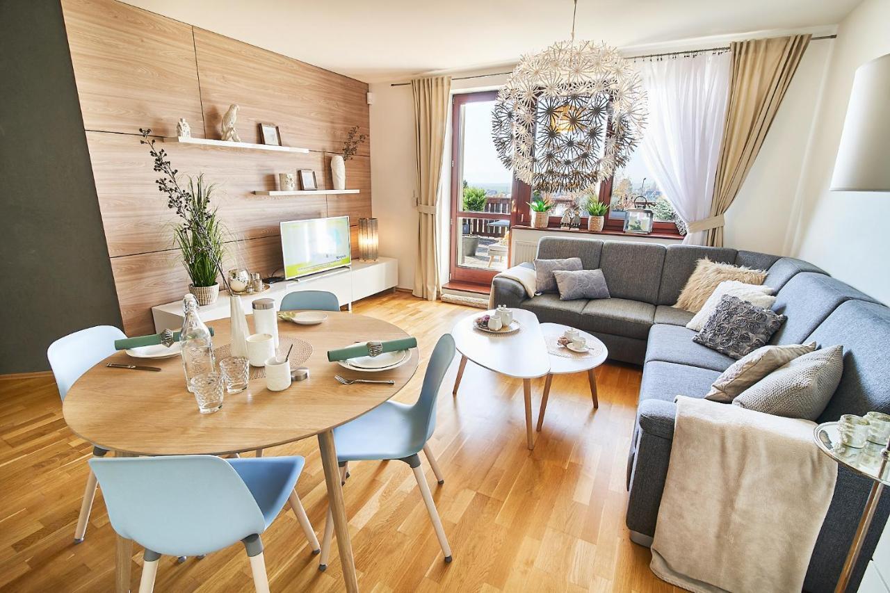 Ella Apartment Велка Ломница Екстериор снимка