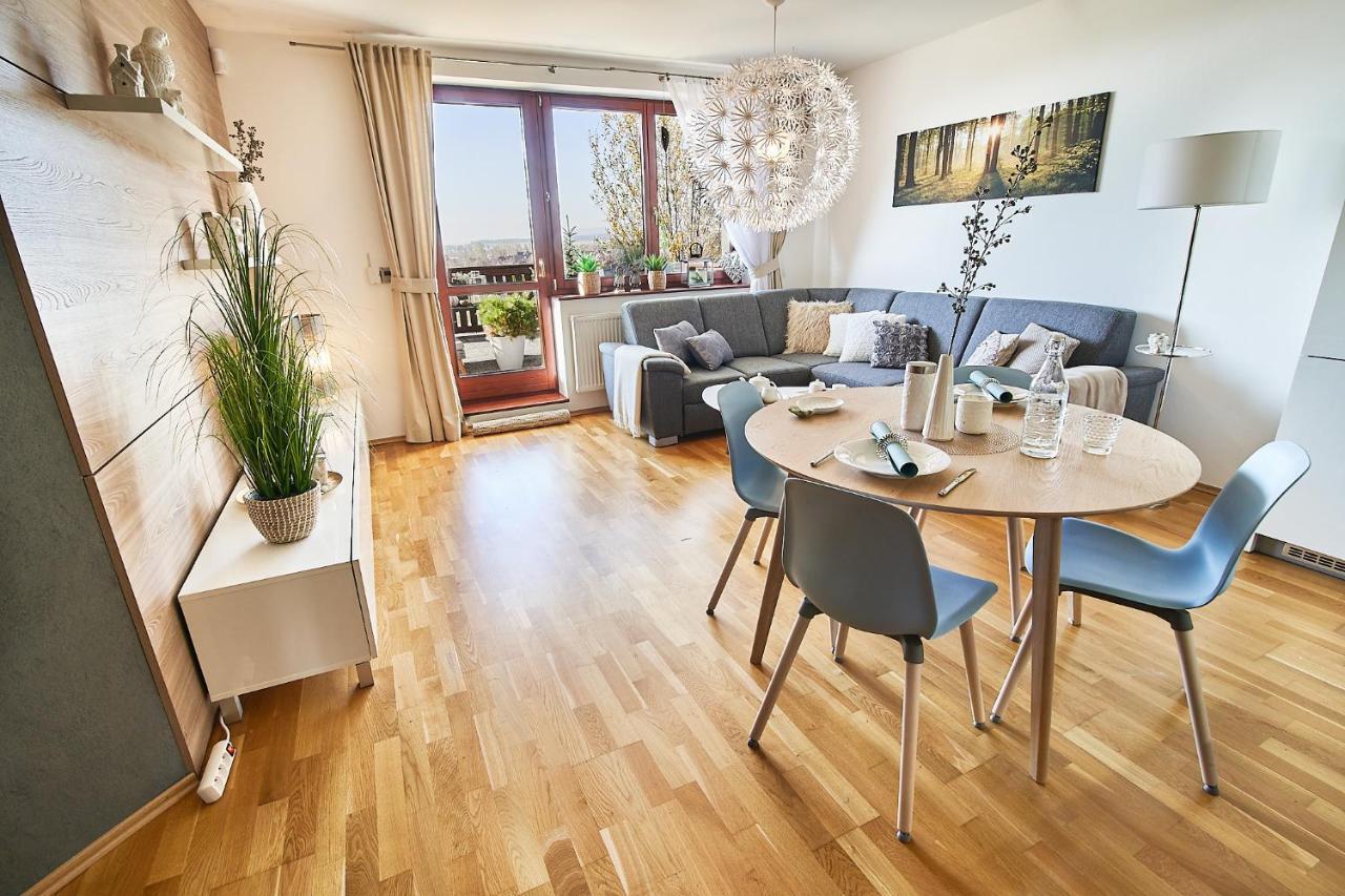 Ella Apartment Велка Ломница Екстериор снимка