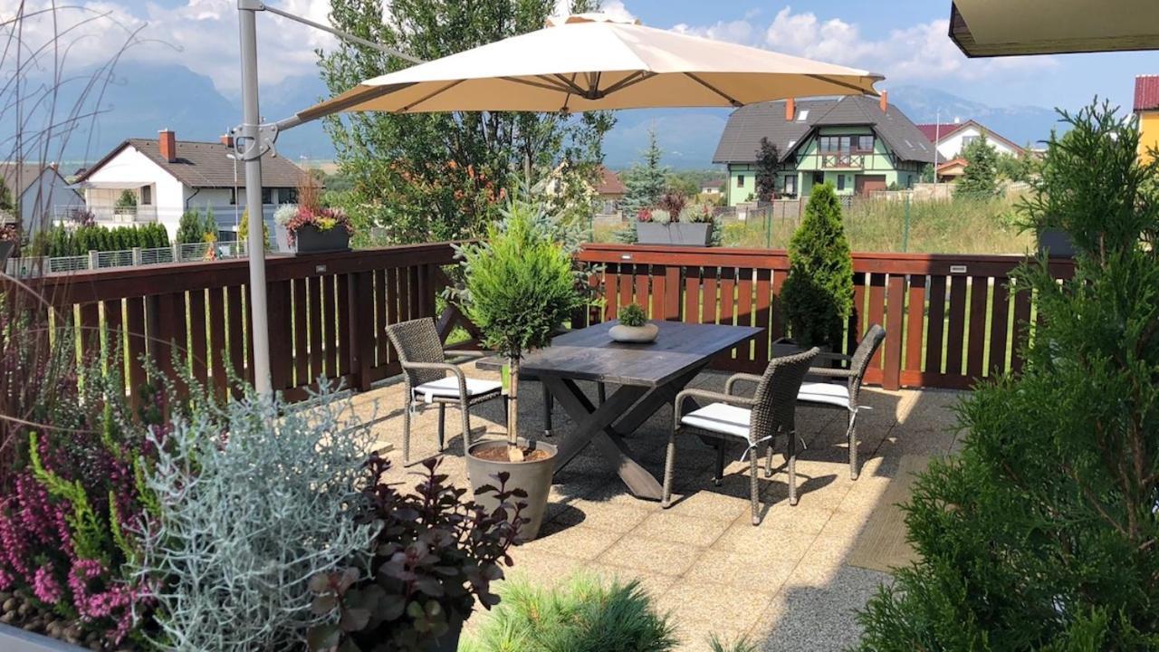 Ella Apartment Велка Ломница Екстериор снимка