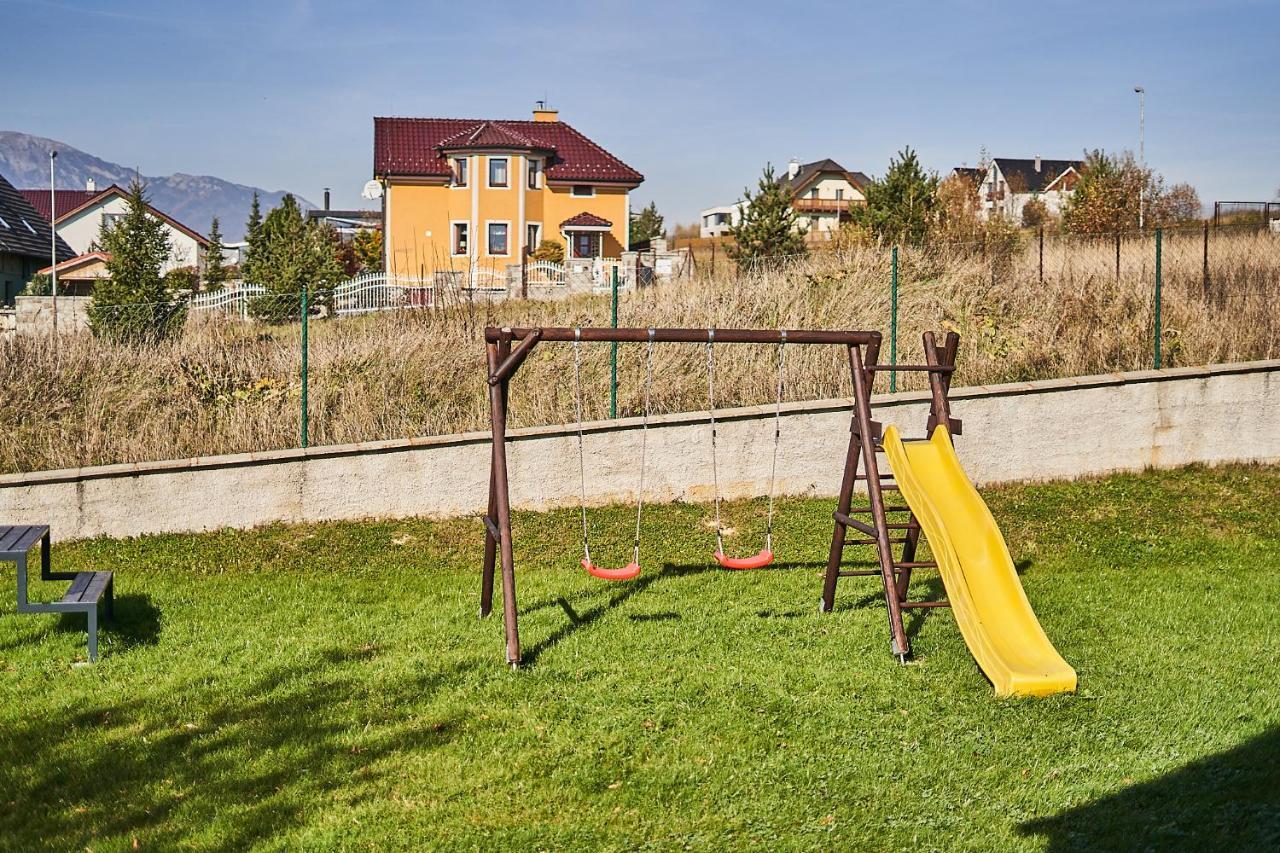 Ella Apartment Велка Ломница Екстериор снимка