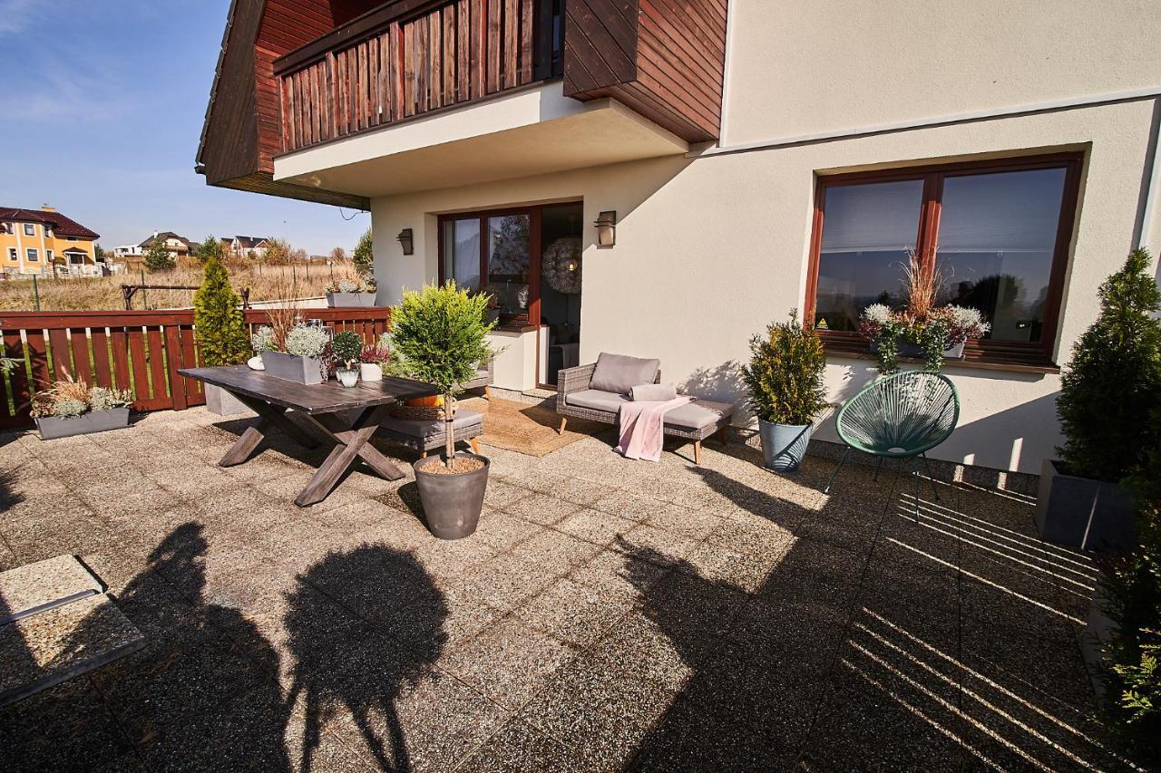 Ella Apartment Велка Ломница Екстериор снимка