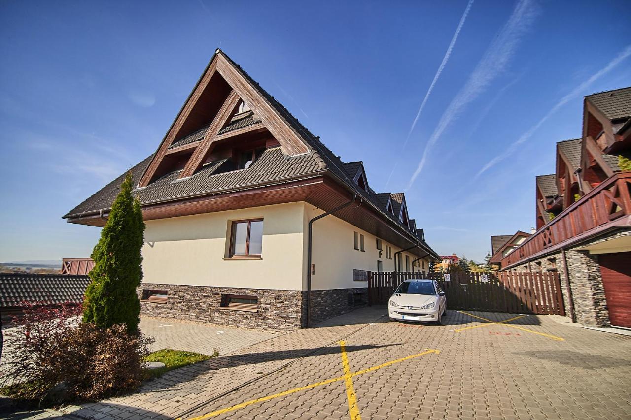 Ella Apartment Велка Ломница Екстериор снимка