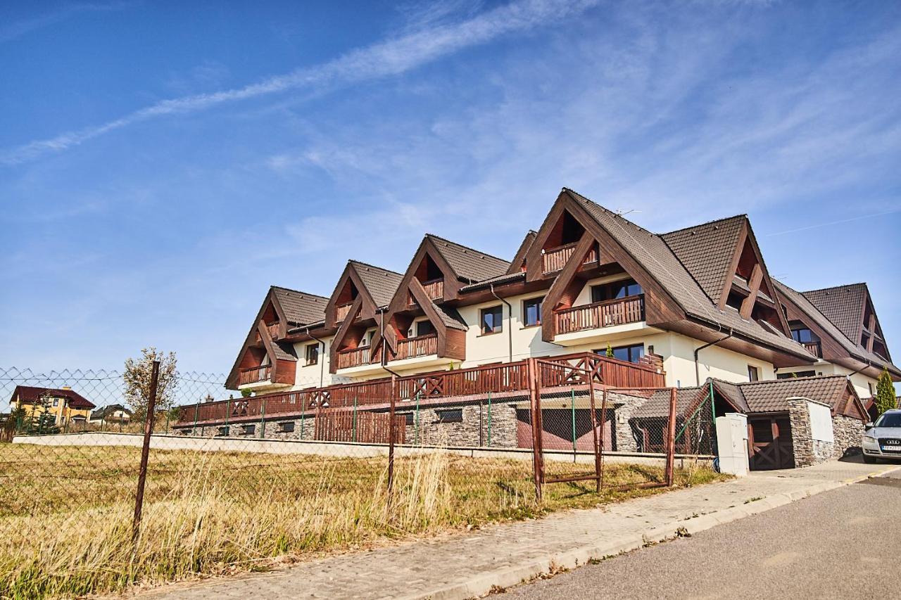 Ella Apartment Велка Ломница Екстериор снимка
