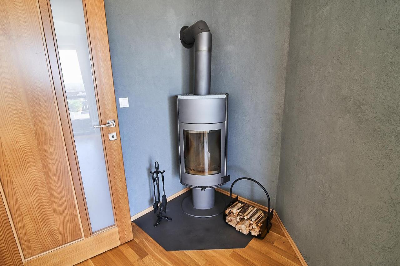 Ella Apartment Велка Ломница Екстериор снимка